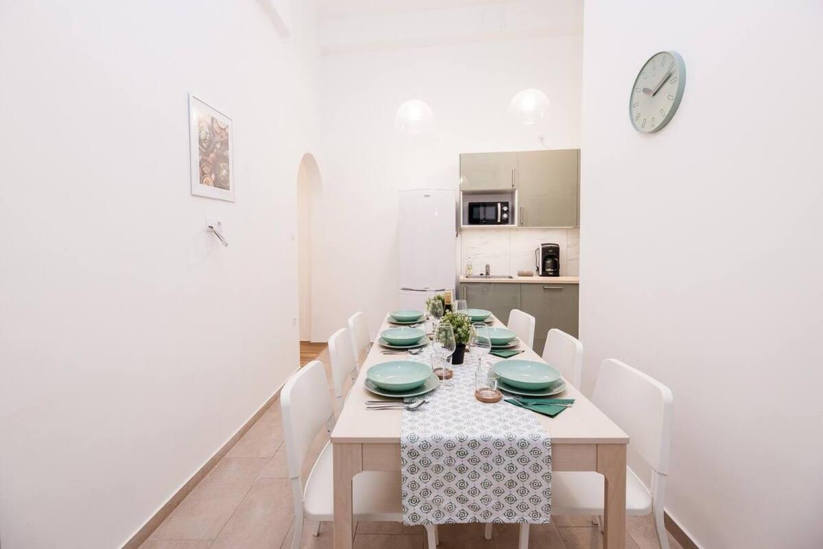 Brand New Central Ac Apartment 布达佩斯 外观 照片