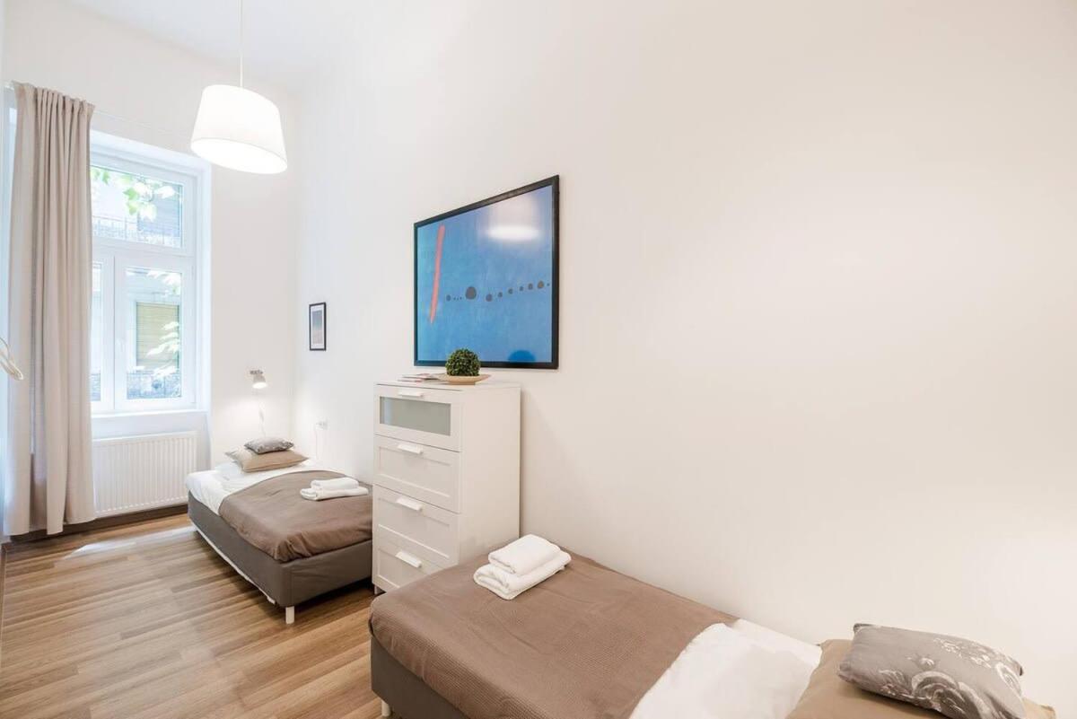 Brand New Central Ac Apartment 布达佩斯 外观 照片